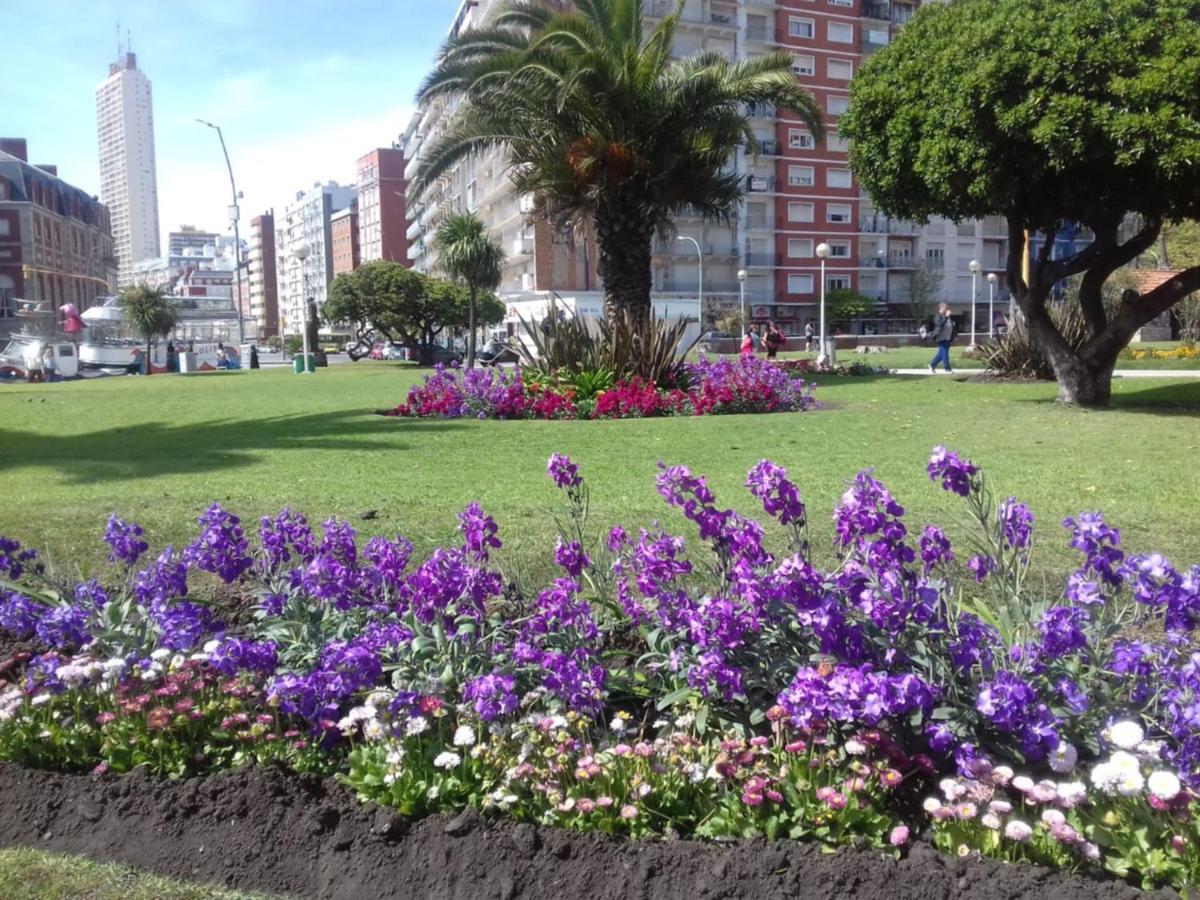Appartamento Departamento En Plaza Colon, 200 Mts De La Playa Mar del Plata Esterno foto